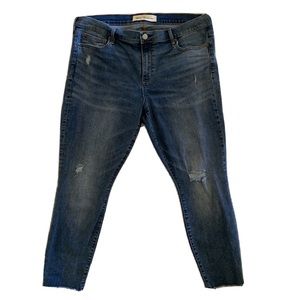GAP True Skinny Ankle Jeans
